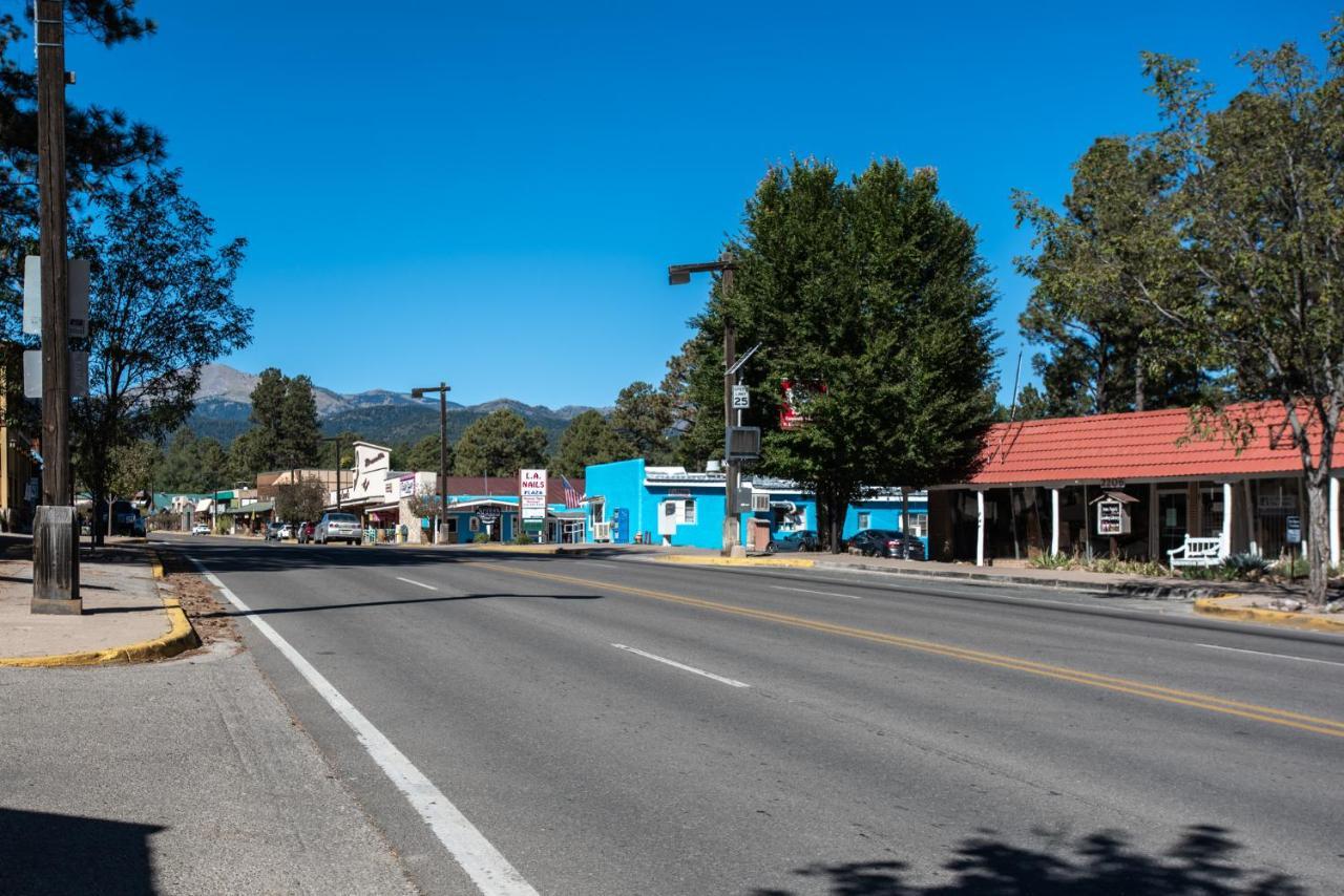 Apache Village 5, Queen Bed, Midtown, Sleeps 2 Ruidoso Exteriör bild