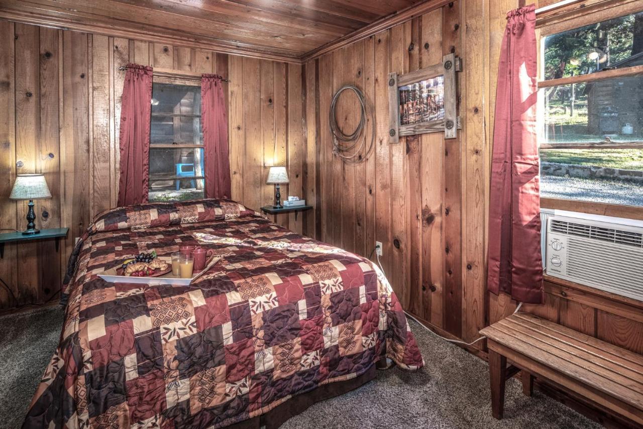 Apache Village 5, Queen Bed, Midtown, Sleeps 2 Ruidoso Exteriör bild