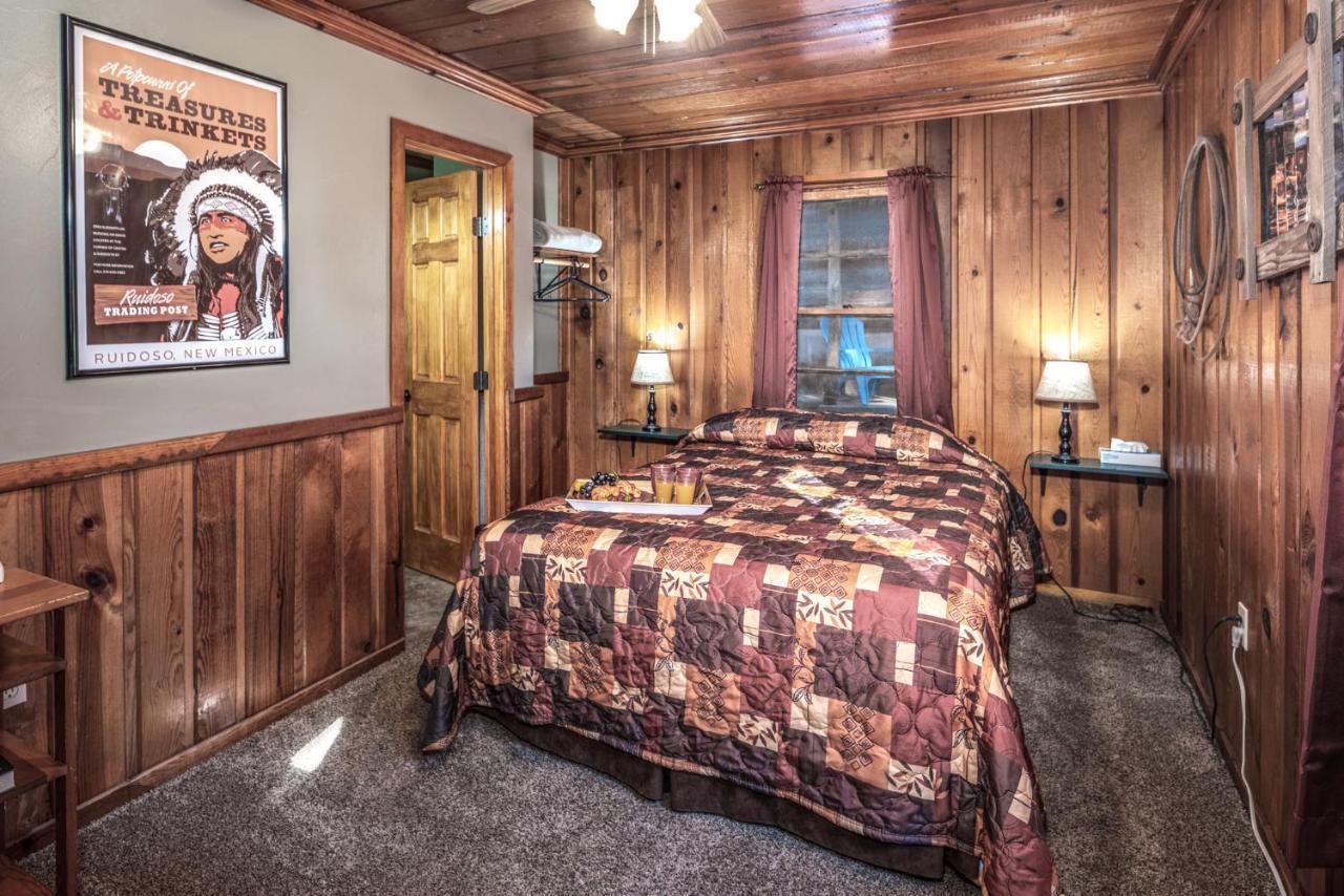 Apache Village 5, Queen Bed, Midtown, Sleeps 2 Ruidoso Exteriör bild